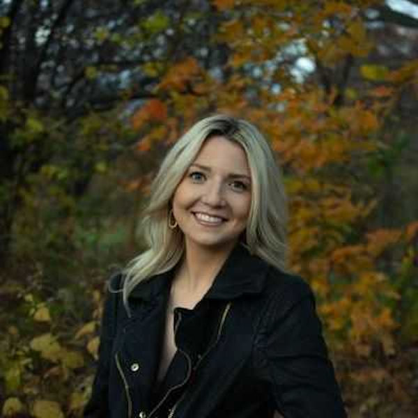 Episode #384: You are Unbreakable with Carolyn Sophia Skowron